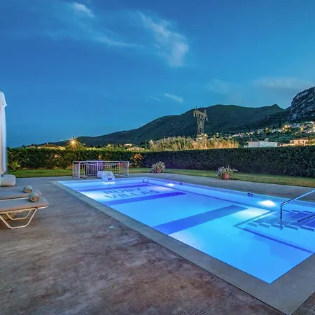 Zante Ruby By * Katastárion